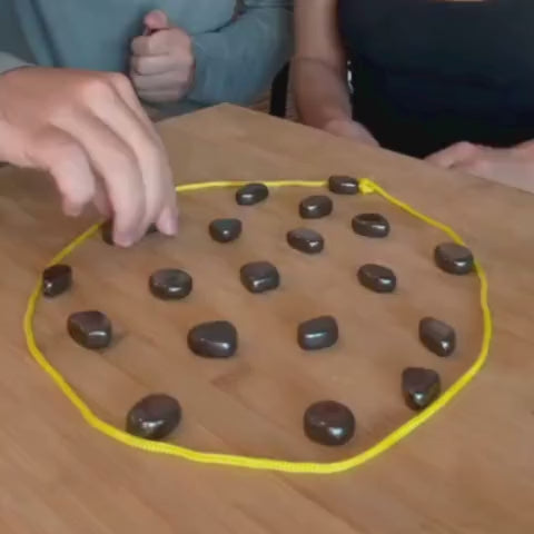 MagnetoClash - Jocul Pietrelor Magnetice